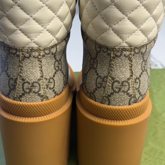 Gucci Women's Platform Lace-Up Boots in Cream and Brown - Picture 4 of 14